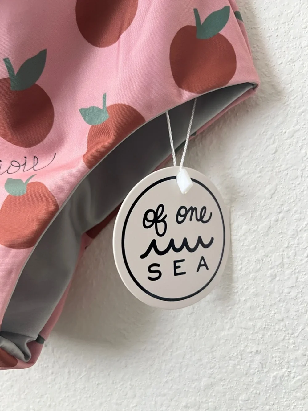 Of One Sea Joie Inn Collab Print Girls Cutout One Piece Swimsuit Size 9/10 - Picture 5 of 10